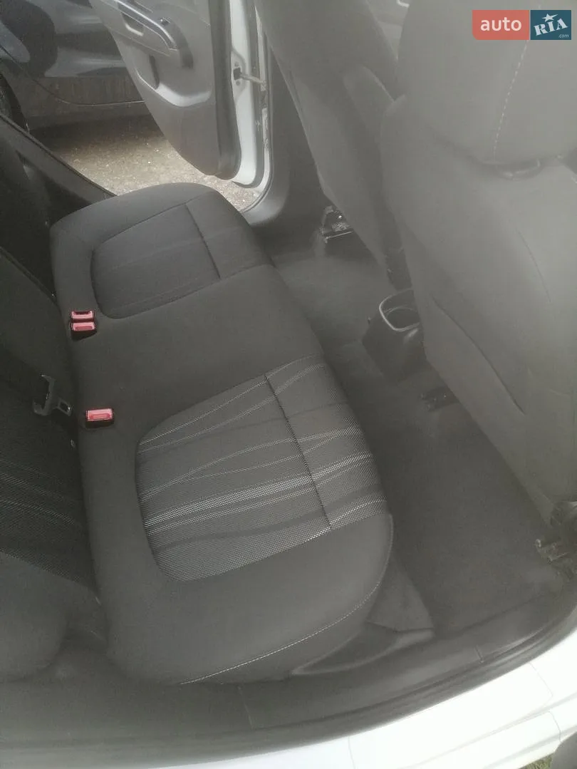 2012 Chevrolet Aveo - мініатюра 15