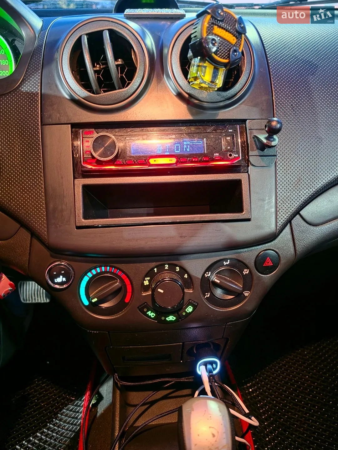 2010 Chevrolet Aveo - мініатюра 14