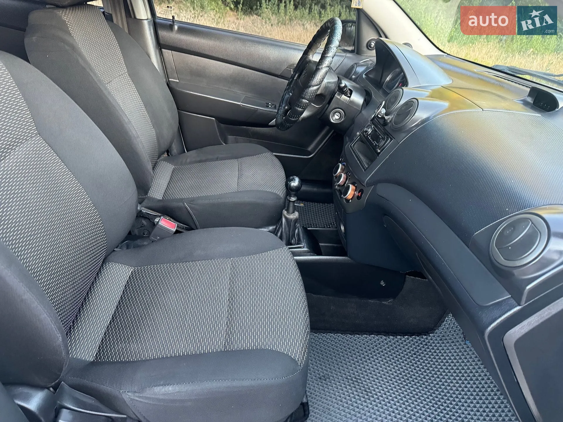 2012 Chevrolet Aveo - мініатюра 11
