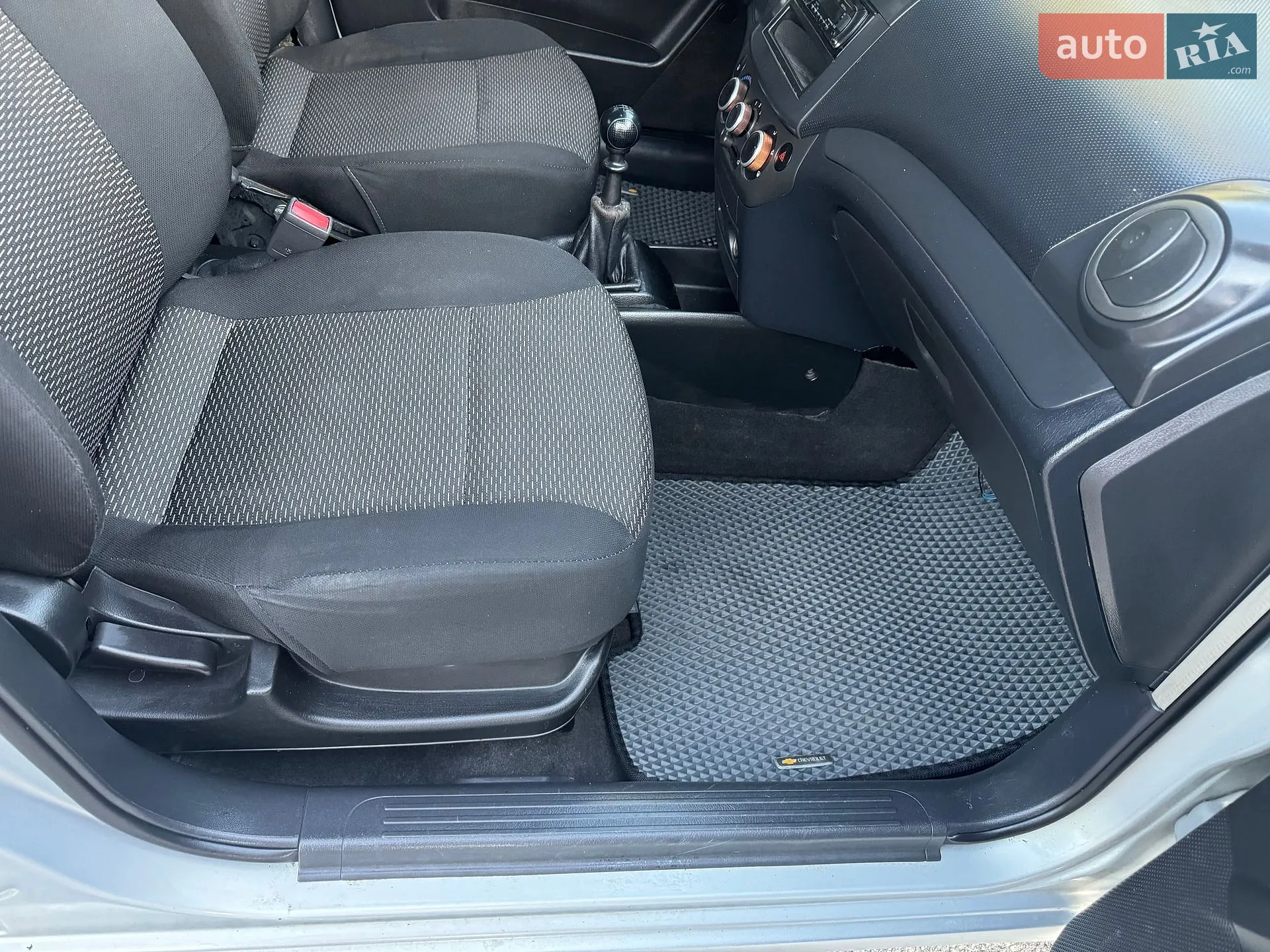 2012 Chevrolet Aveo - мініатюра 12