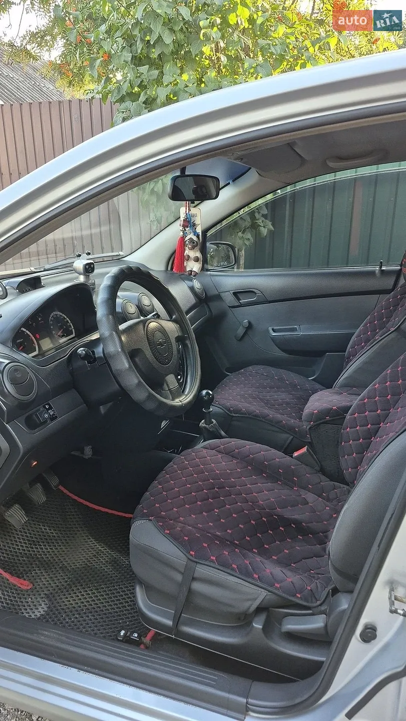 2011 Chevrolet Aveo - мініатюра 5