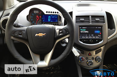 Седан Chevrolet Aveo 2014 в Киеве