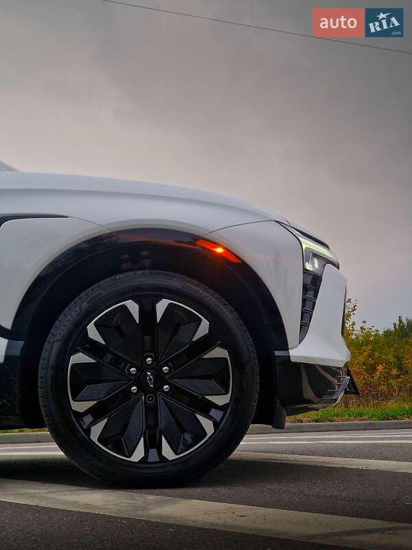 Внедорожник / Кроссовер Chevrolet Blazer EV 2024 в Хмельницком