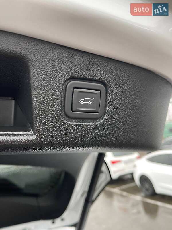 Позашляховик / Кросовер Chevrolet Blazer EV 2023 в Львові