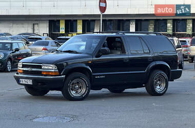 Позашляховик / Кросовер Chevrolet Blazer 2000 в Києві