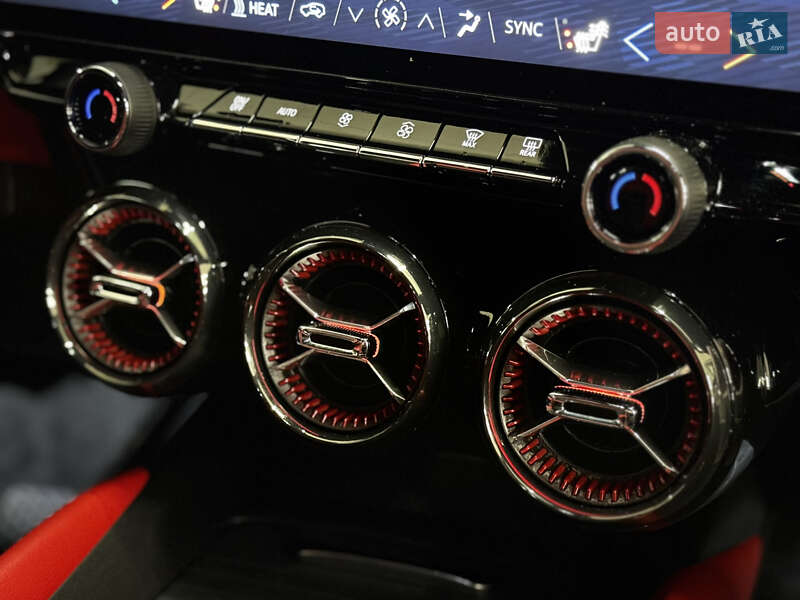 Позашляховик / Кросовер Chevrolet Blazer 2024 в Миколаєві