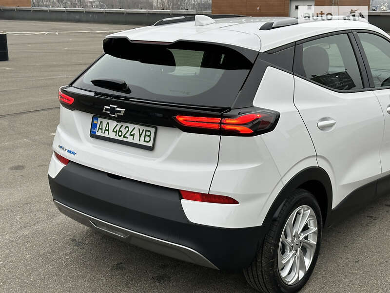 Позашляховик / Кросовер Chevrolet Bolt EUV 2023 в Києві