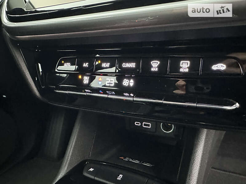 Позашляховик / Кросовер Chevrolet Bolt EUV 2023 в Києві