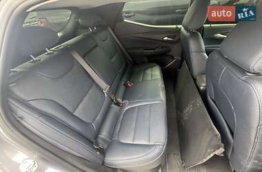 Позашляховик / Кросовер Chevrolet Bolt EUV 2023 в 