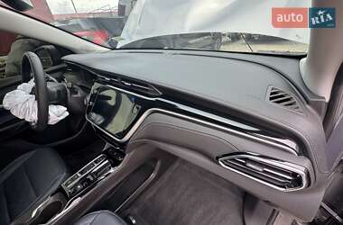 Позашляховик / Кросовер Chevrolet Bolt EUV 2023 в 