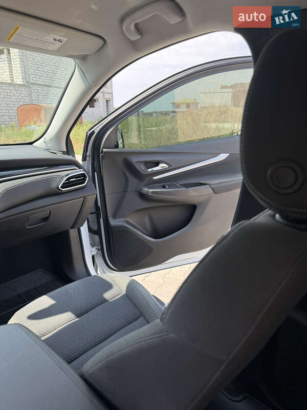 Позашляховик / Кросовер Chevrolet Bolt EUV 2023 в Одесі