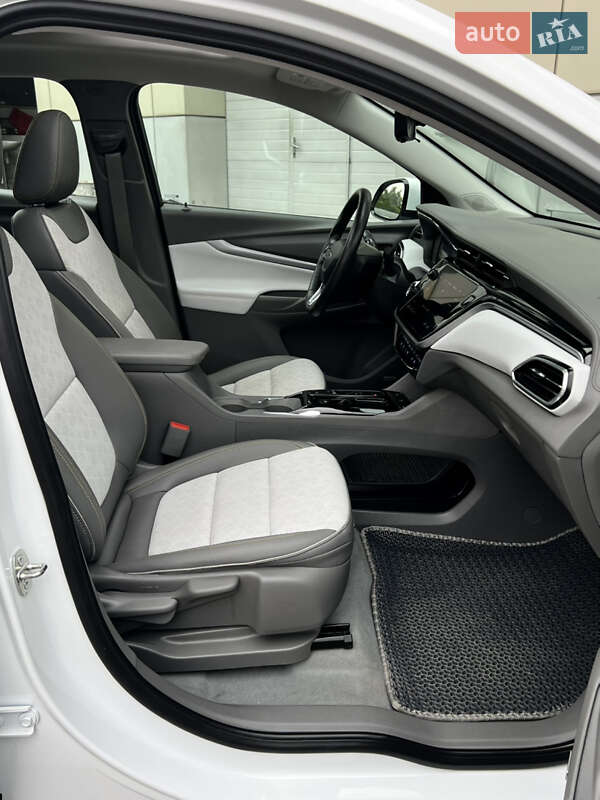 Хетчбек Chevrolet Bolt EUV 2023 в Одесі