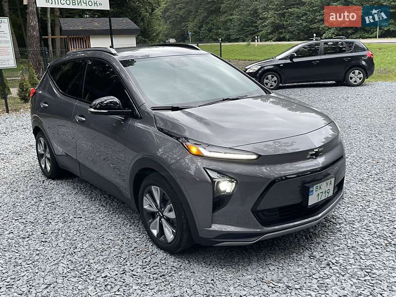 Позашляховик / Кросовер Chevrolet Bolt EUV 2022 в Радивиліві