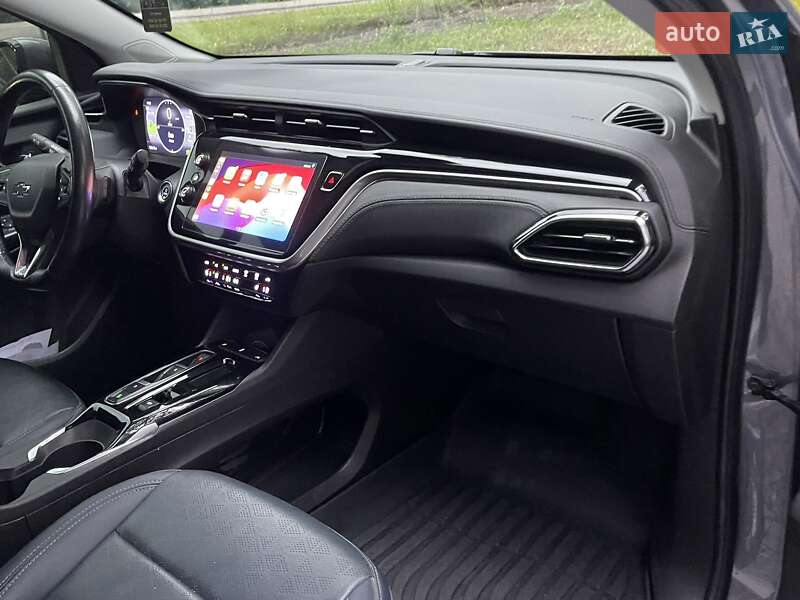 Позашляховик / Кросовер Chevrolet Bolt EUV 2022 в Радивиліві