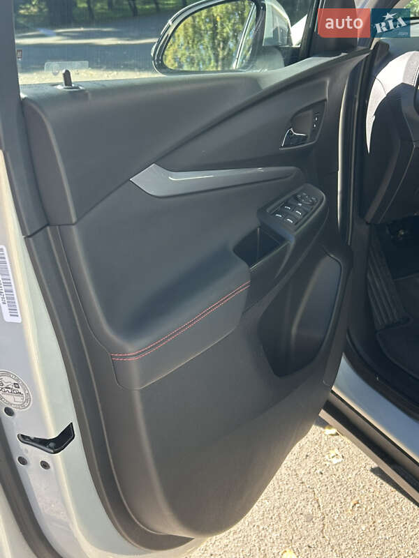 Позашляховик / Кросовер Chevrolet Bolt EUV 2023 в Києві