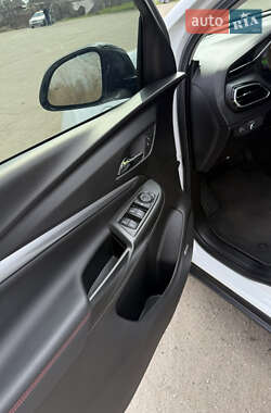 Позашляховик / Кросовер Chevrolet Bolt EUV 2022 в  фото 14 Позашляховик / Кросовер Chevrolet Bolt EUV 2022 в
