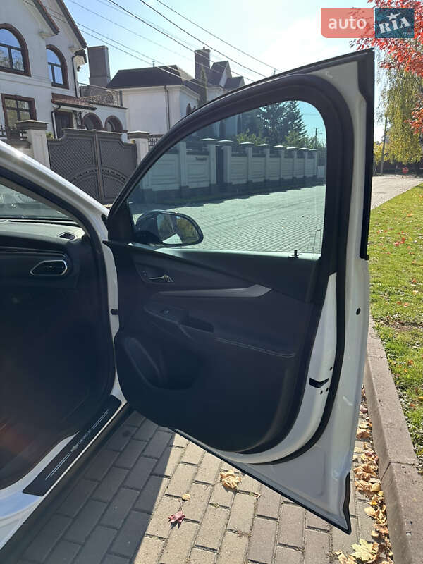 Внедорожник / Кроссовер Chevrolet Bolt EUV 2023 в Ровно фото 7 Внедорожник / Кроссовер Chevrolet Bolt EUV 2023 в Ровно