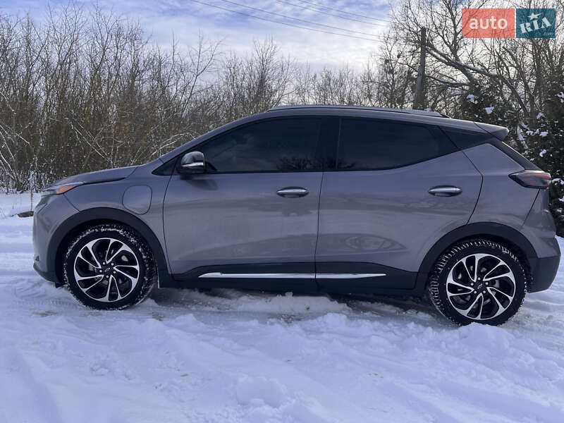 Позашляховик / Кросовер Chevrolet Bolt EUV 2021 в Ромнах