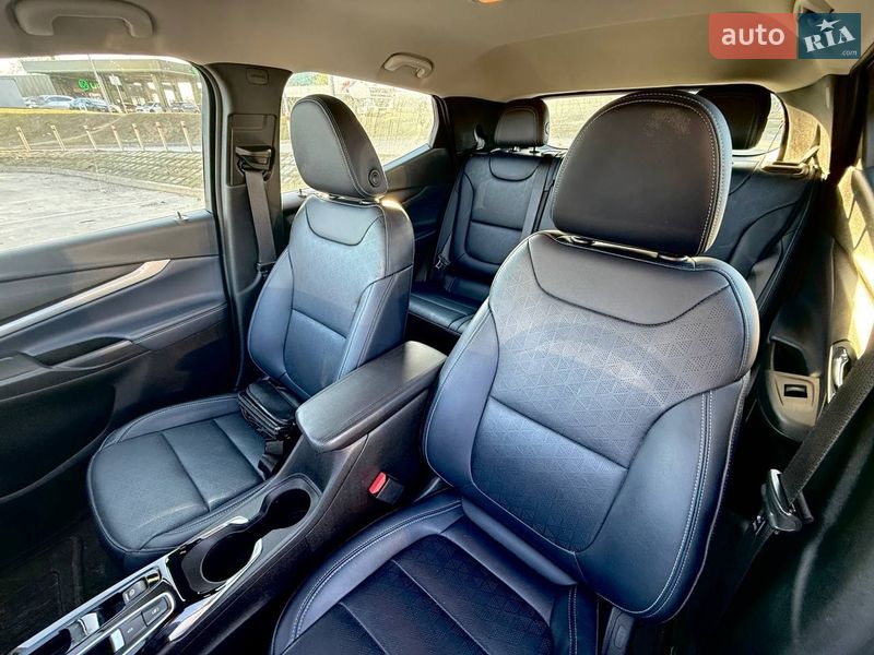 Внедорожник / Кроссовер Chevrolet Bolt EUV 2021 в Киеве