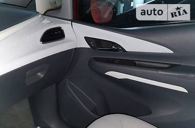 Хетчбек Chevrolet Bolt EV 2017 в 