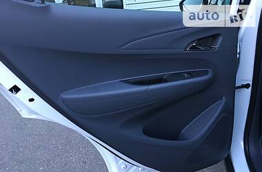 Хетчбек Chevrolet Bolt EV 2018 в 