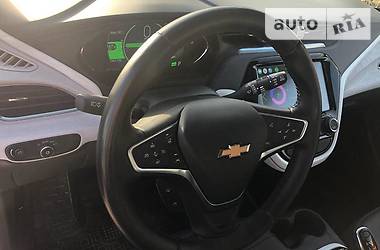 Хетчбек Chevrolet Bolt EV 2017 в 
