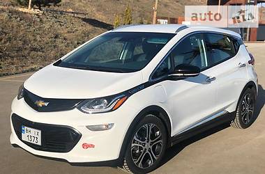 Хетчбек Chevrolet Bolt EV 2017 в 