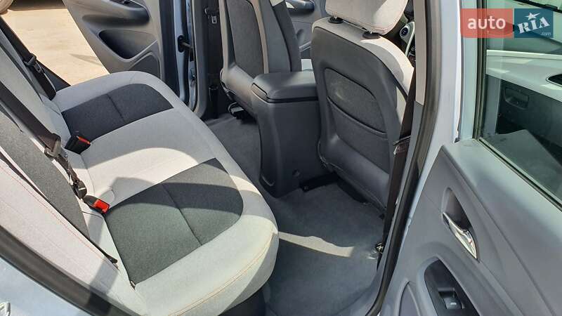 Хетчбек Chevrolet Bolt EV 2017 в Покрові