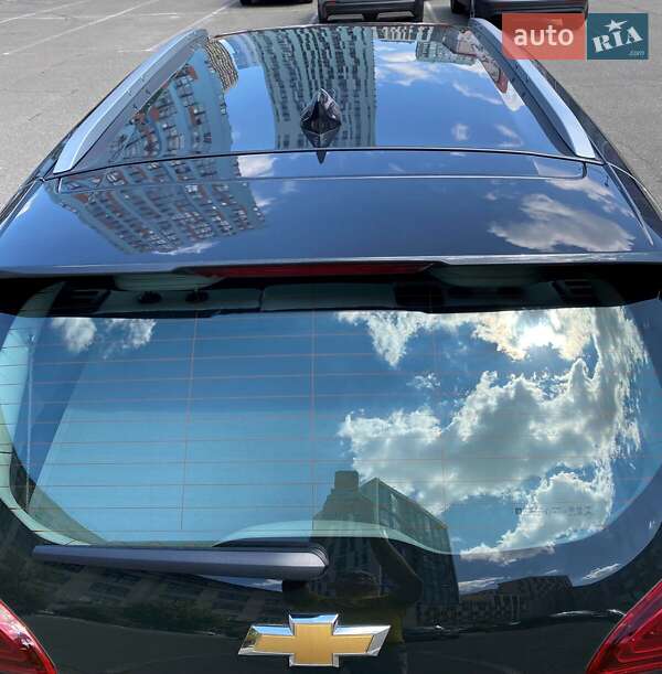 Хэтчбек Chevrolet Bolt EV 2017 в Киеве