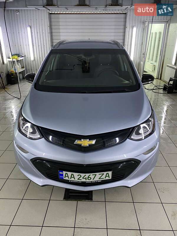 Хэтчбек Chevrolet Bolt EV 2017 в Киеве