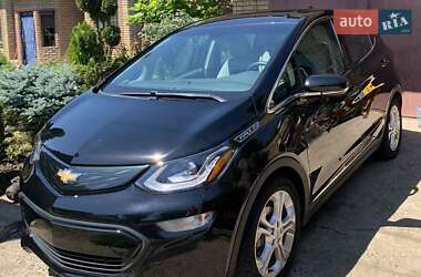 Хэтчбек Chevrolet Bolt EV 2018 в 