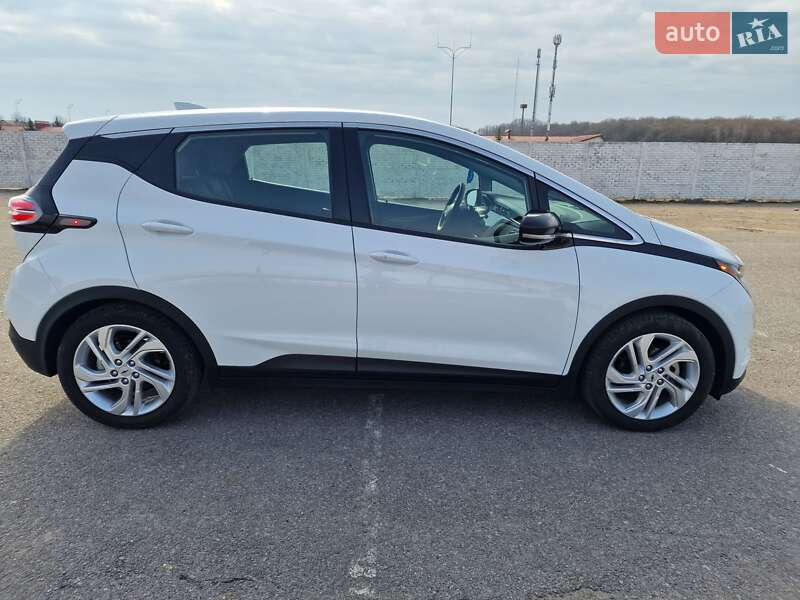 Хэтчбек Chevrolet Bolt EV 2021 в Виннице