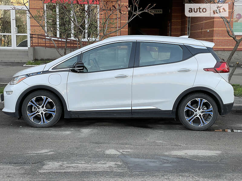 Хэтчбек Chevrolet Bolt EV 2017 в Виннице