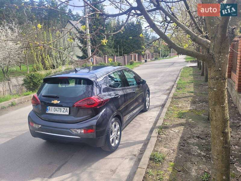 Хэтчбек Chevrolet Bolt EV 2017 в Киеве
