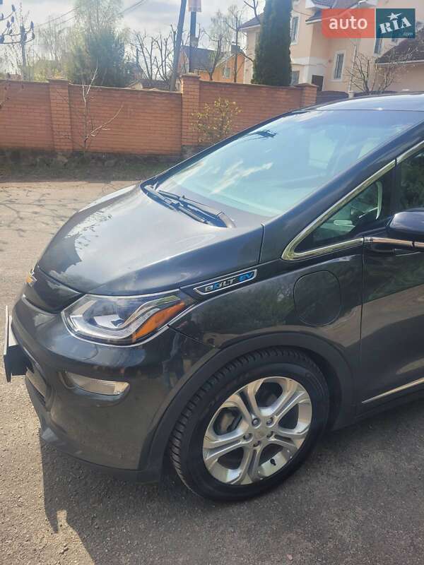Хэтчбек Chevrolet Bolt EV 2017 в Киеве