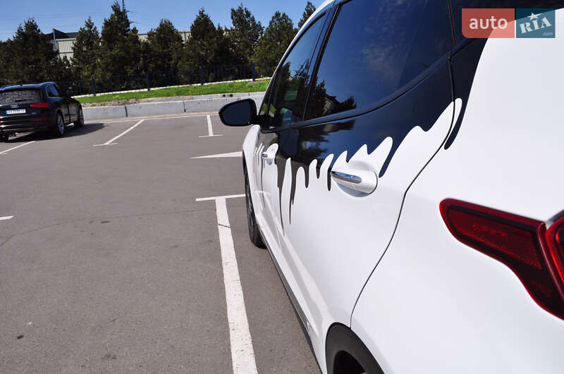 Хэтчбек Chevrolet Bolt EV 2017 в Николаеве