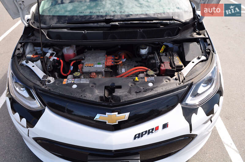 Хэтчбек Chevrolet Bolt EV 2017 в Николаеве