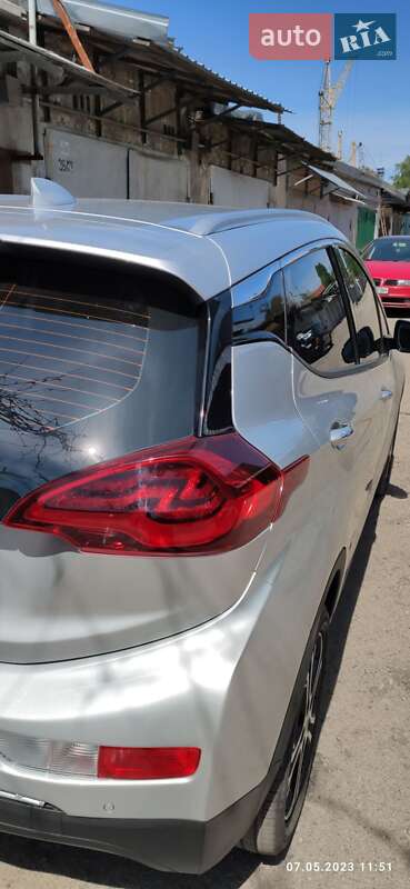 Хэтчбек Chevrolet Bolt EV 2020 в Днепре фото 15 Хэтчбек Chevrolet Bolt EV 2020 в Днепре