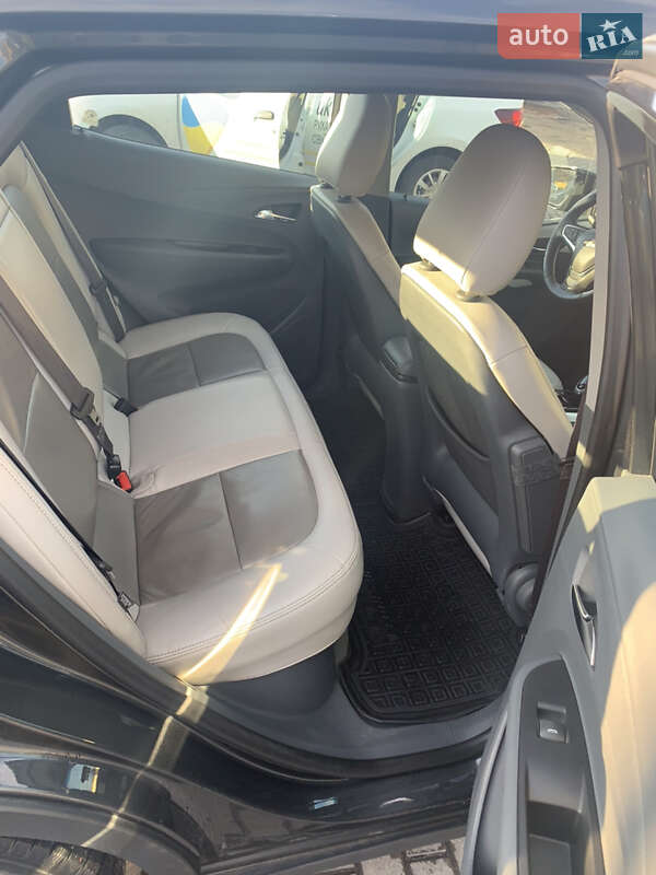 Хэтчбек Chevrolet Bolt EV 2017 в Днепре
