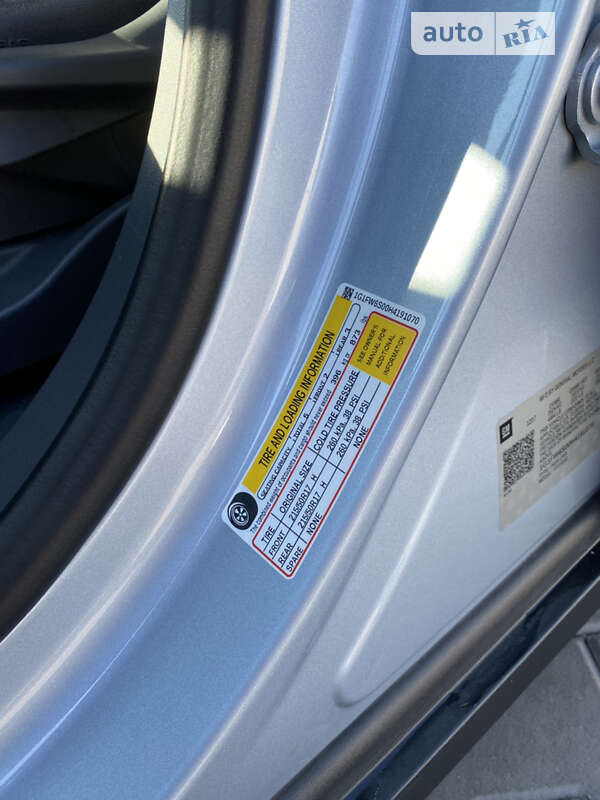 Хэтчбек Chevrolet Bolt EV 2017 в Ирпене фото 19 Хэтчбек Chevrolet Bolt EV 2017 в Ирпене