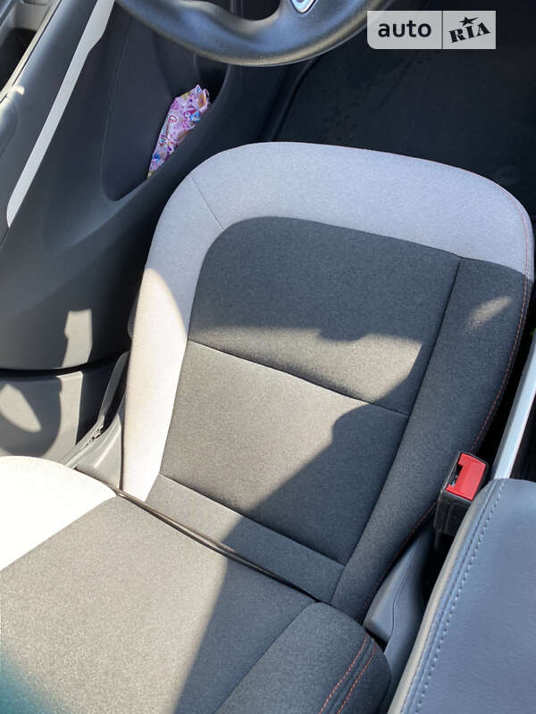 Хэтчбек Chevrolet Bolt EV 2017 в Ирпене фото 22 Хэтчбек Chevrolet Bolt EV 2017 в Ирпене