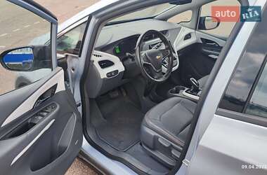 Хэтчбек Chevrolet Bolt EV 2017 в 