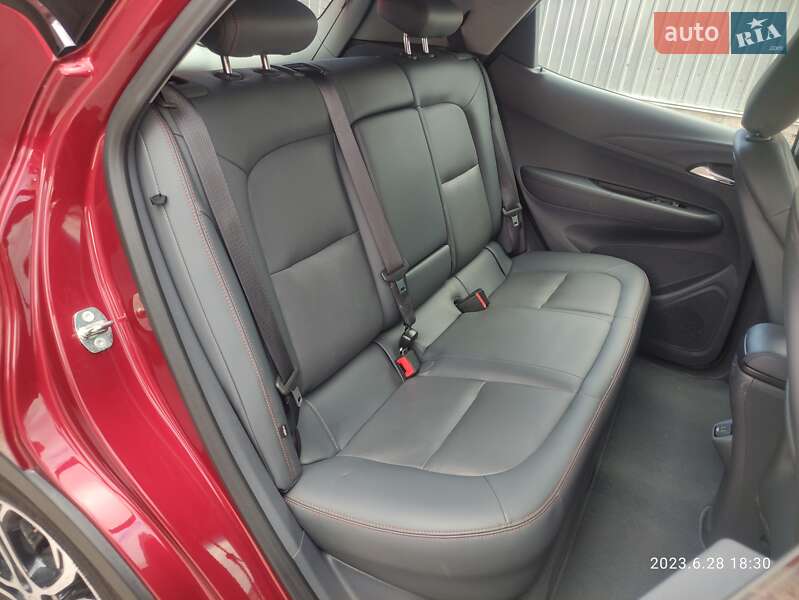 Хэтчбек Chevrolet Bolt EV 2017 в Киеве