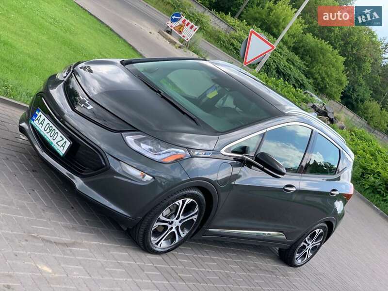 Хэтчбек Chevrolet Bolt EV 2018 в Киеве