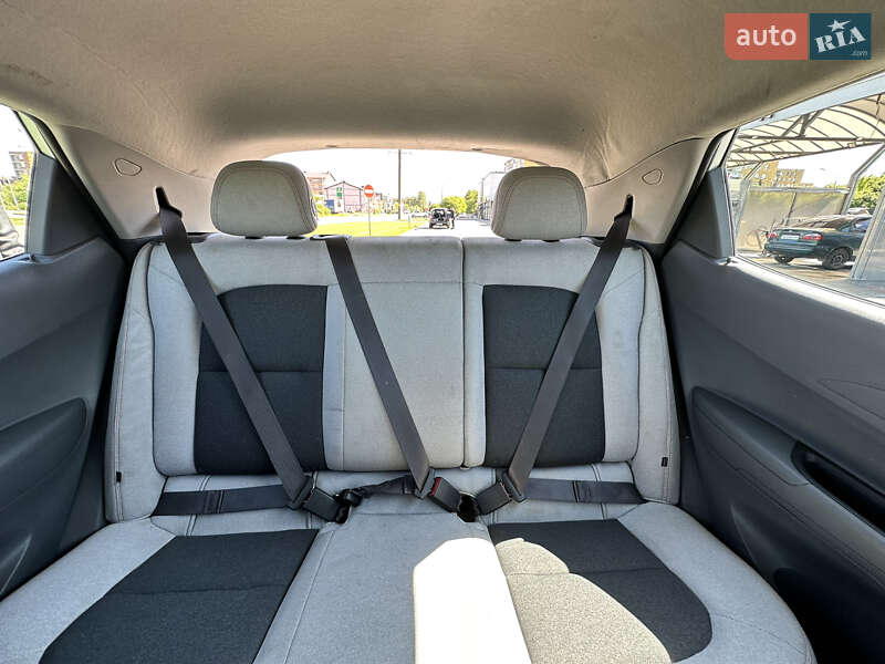 Хэтчбек Chevrolet Bolt EV 2017 в Ужгороде