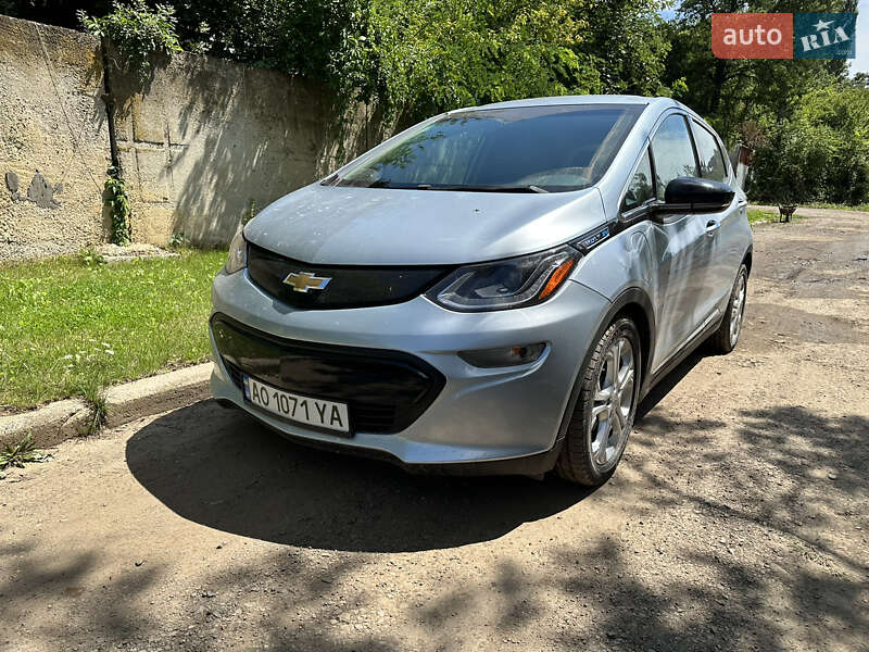 Хэтчбек Chevrolet Bolt EV 2017 в Ужгороде