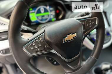 Хэтчбек Chevrolet Bolt EV 2020 в 