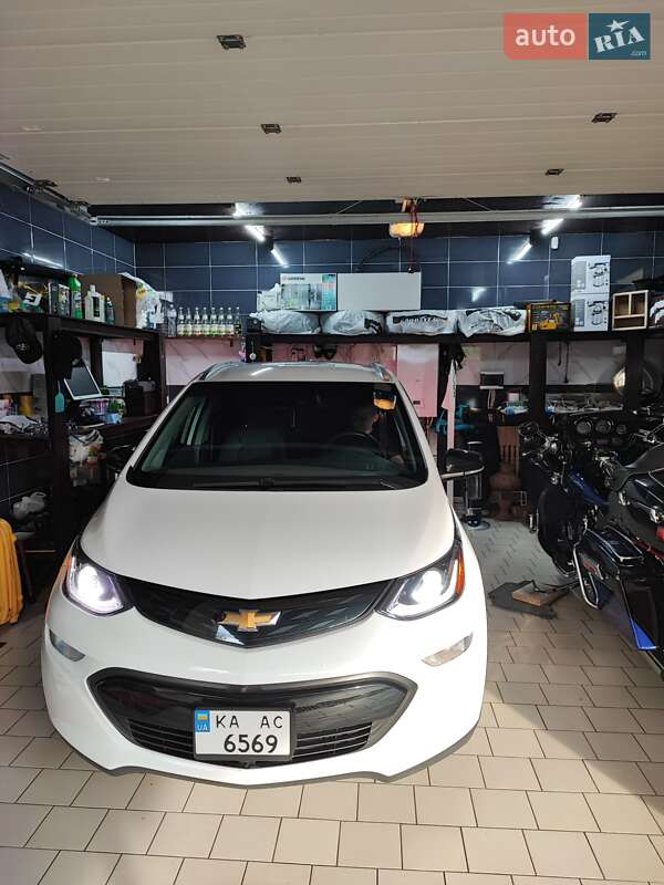 Хетчбек Chevrolet Bolt EV 2017 в Києві