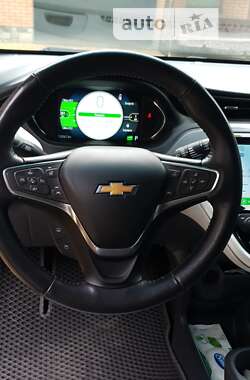 Хэтчбек Chevrolet Bolt EV 2017 в 