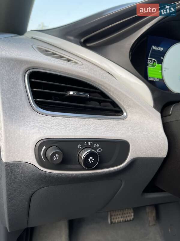 Хэтчбек Chevrolet Bolt EV 2019 в Виннице